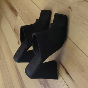 ASOS Design Black chunky heel mules size 8